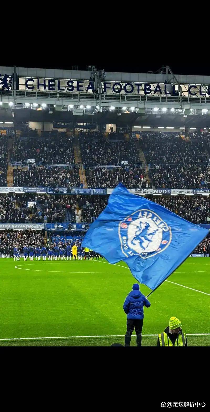 集结日亚冠焦点战，切尔西外线爆发，赛场秩序良好，控场能力受关注(俄罗斯爆发反普京抗议)-开云登录入口