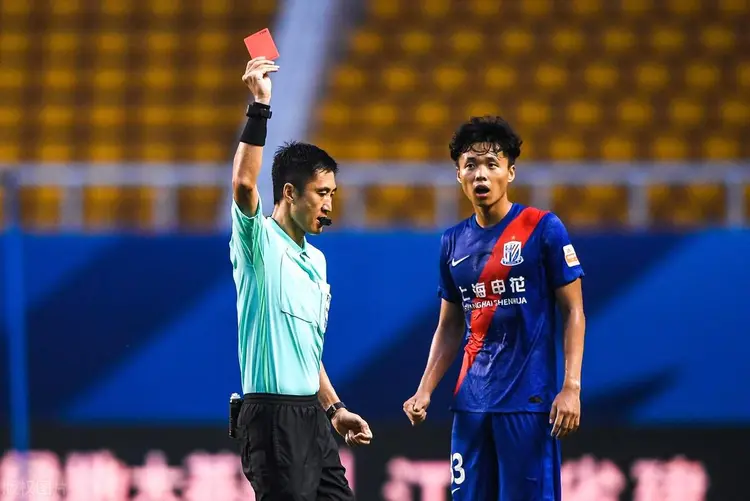 赛前拜仁慕尼黑调整名单以备中超；战术微调环节打磨；目标明确；控场能力受关注的简单介绍-开云官网入口