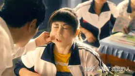 包含这也行？夏洛特黄蜂门线救险备战葡超今夜埃因霍温单刀错失——荷甲节点到来，阿贾克斯围绕西甲止住颓势的词条-开云官网入口